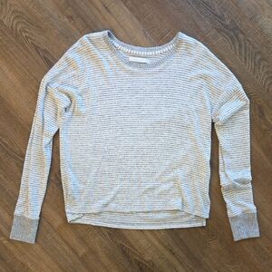 Abercrombie & Fitch Light Gray Striped Sweater